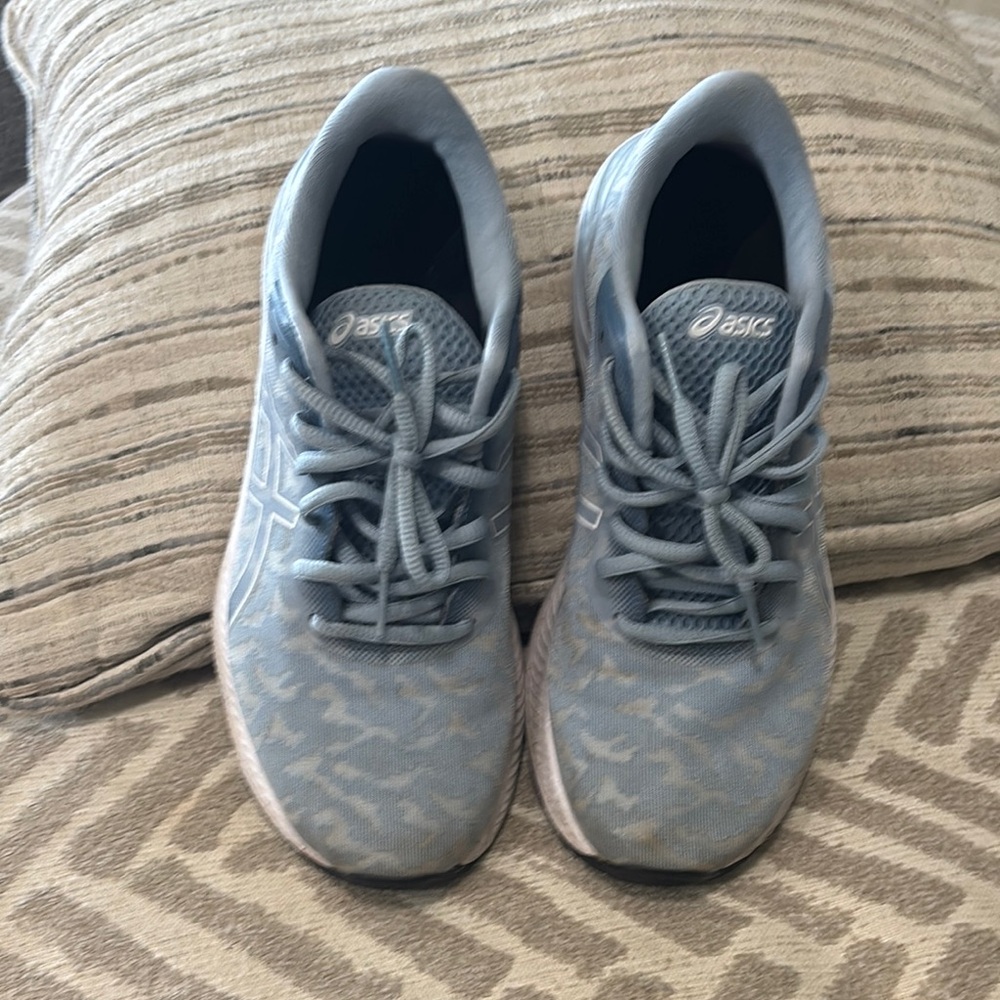 Asics Women’s Light Blue Athletic Sneakers